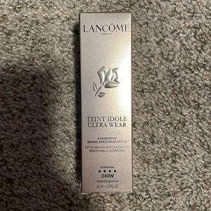 Lancome Teint Idole Ultra Wear foundation 240W Brand New